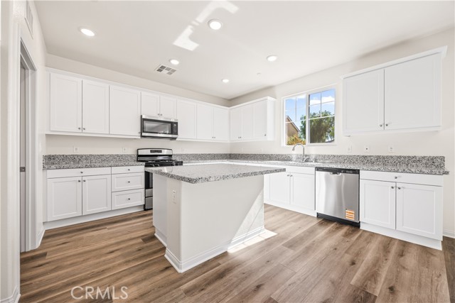 MLS #WS25251133 image #13