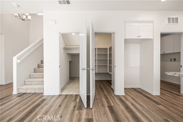 MLS #WS25251133 image #4