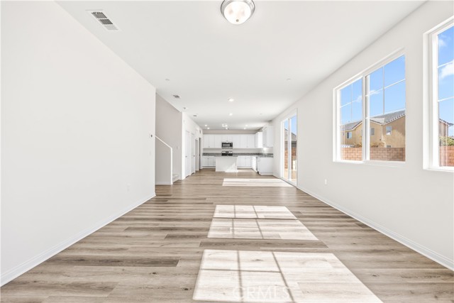 MLS #WS25251133 image #7