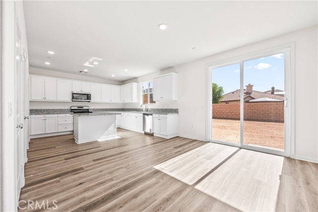 MLS #WS25251133 image #9