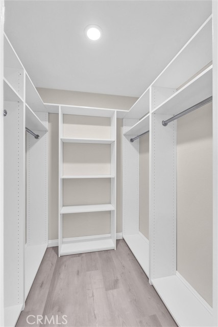 MLS #WS25251422 image #12