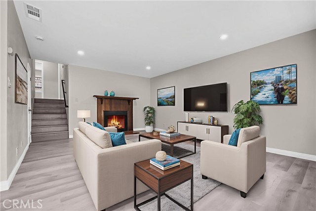 MLS #WS25251422 image #3