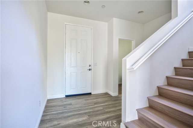 MLS #WS25251630 image #2