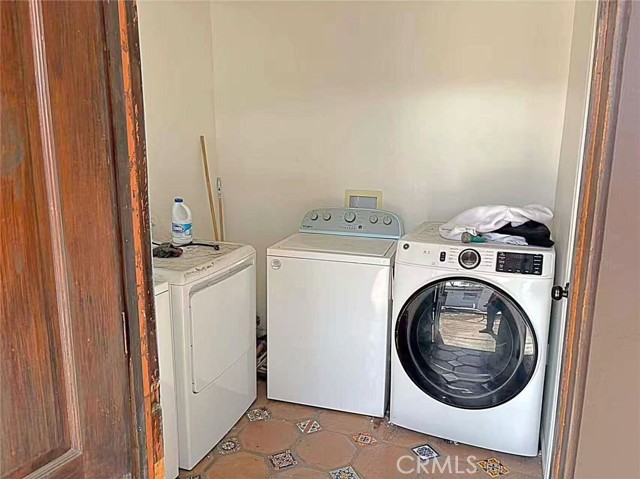 MLS #WS25251743 image #15