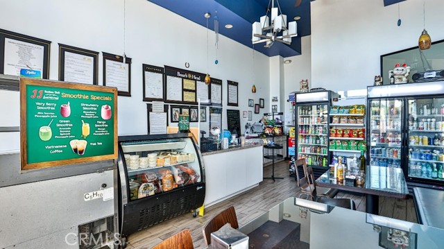 MLS #WS25251810 image #8