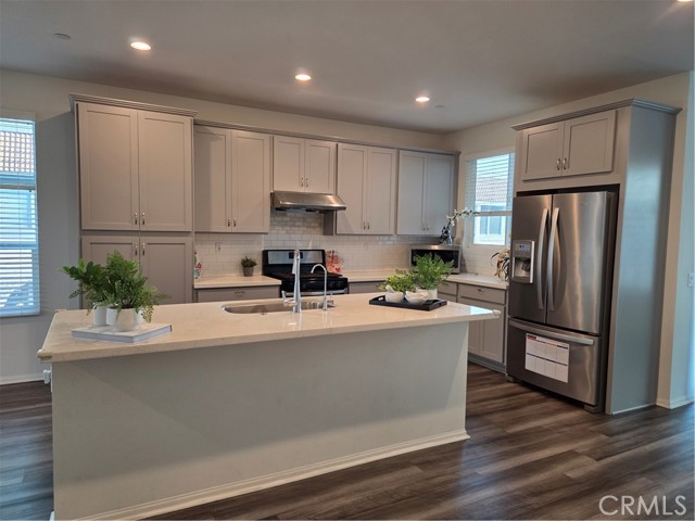 MLS #WS25251835 image #0