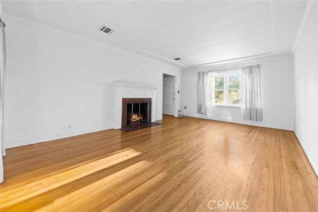 MLS #WS25252084 image #10