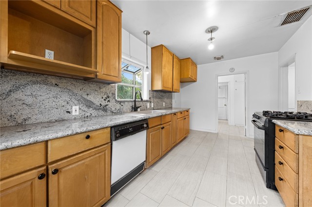 MLS #WS25252084 image #15