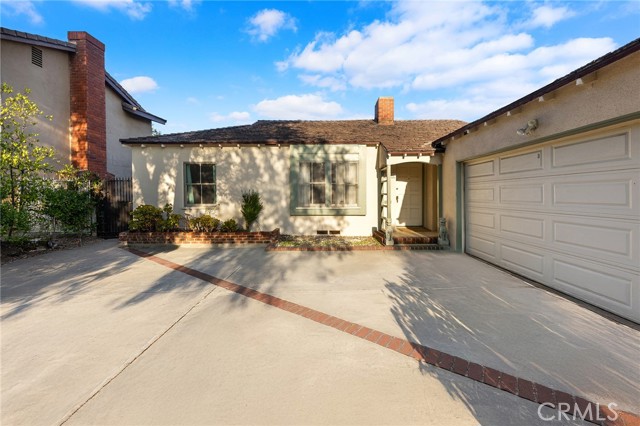 MLS #WS25252084 image #2