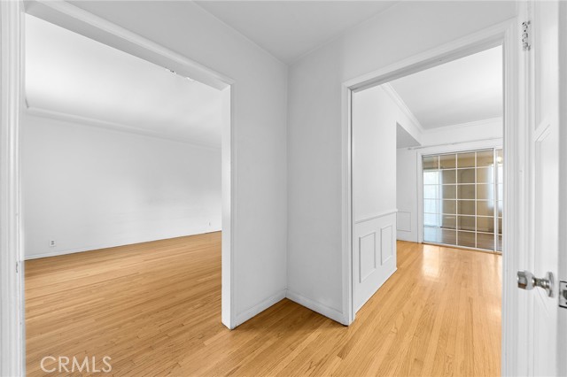 MLS #WS25252084 image #6