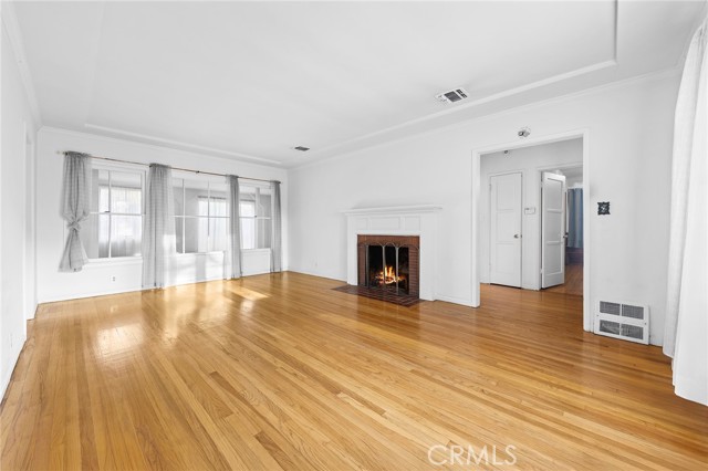 MLS #WS25252084 image #9