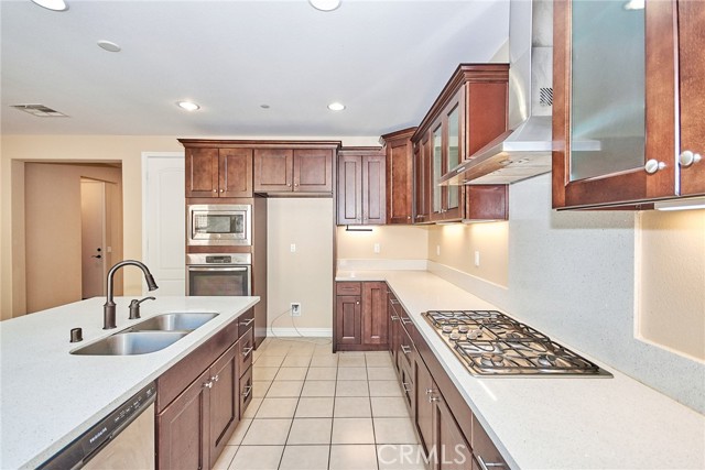 MLS #WS25252325 image #11