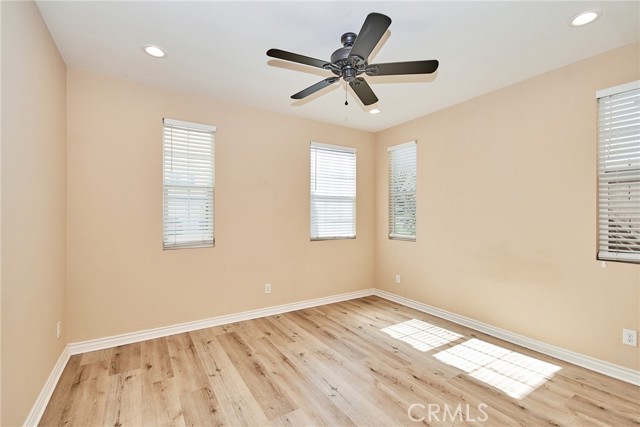 MLS #WS25252325 image #13