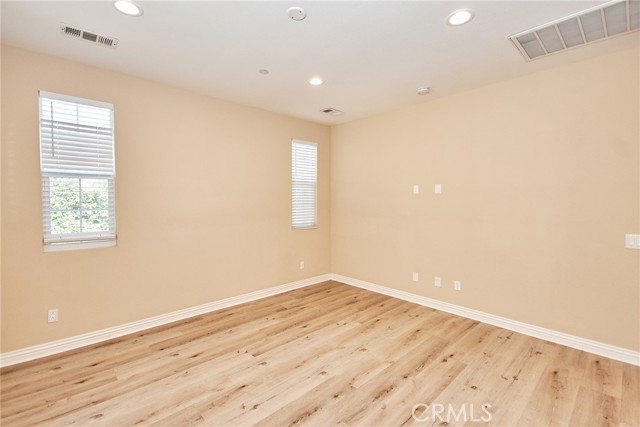 MLS #WS25252325 image #16