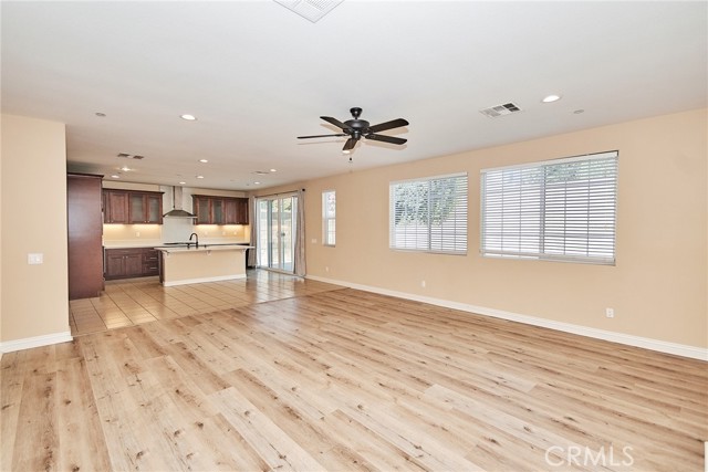 MLS #WS25252325 image #9