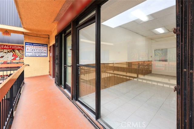 MLS #WS25252406 img 6