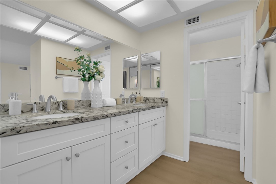 MLS #WS25252491 image #10