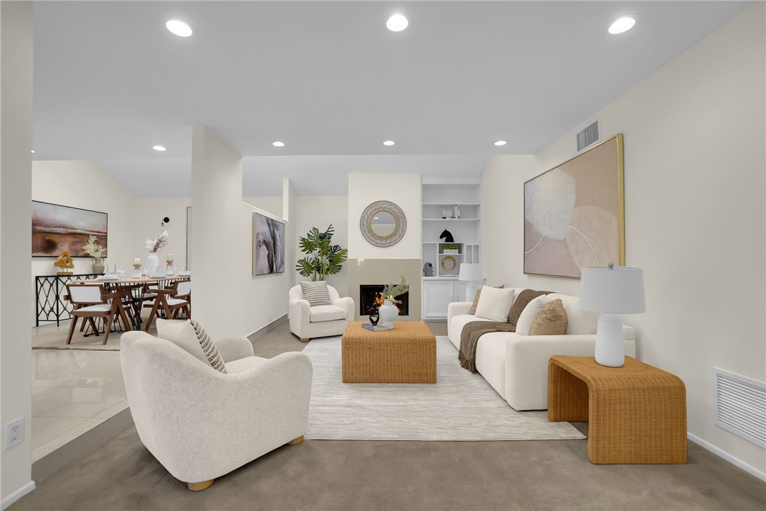 MLS #WS25252491 image #2