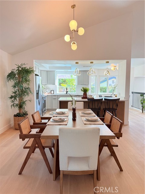 MLS #WS25252500 image #2