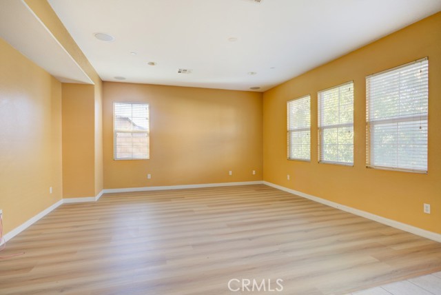 MLS #WS25252536 image #11