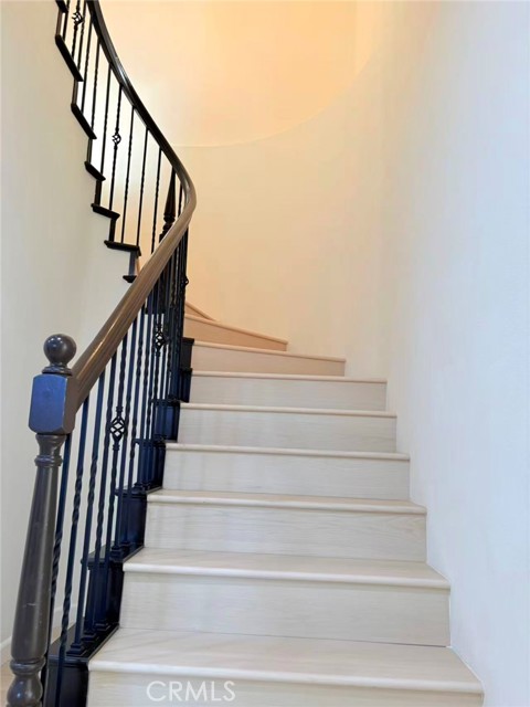 MLS #WS25252716 image #12