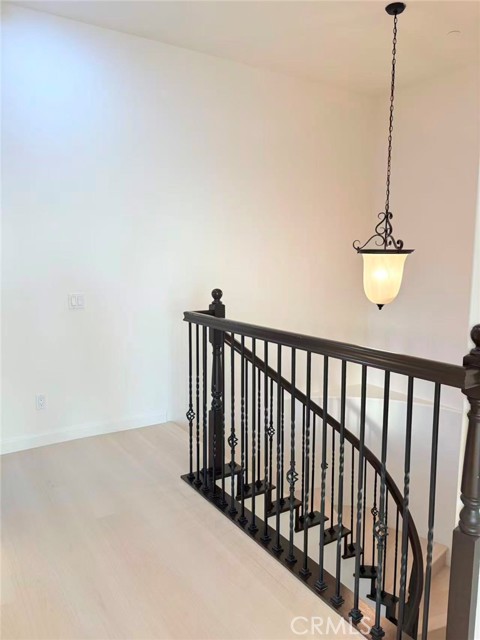 MLS #WS25252716 image #13