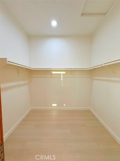 MLS #WS25252716 image #26