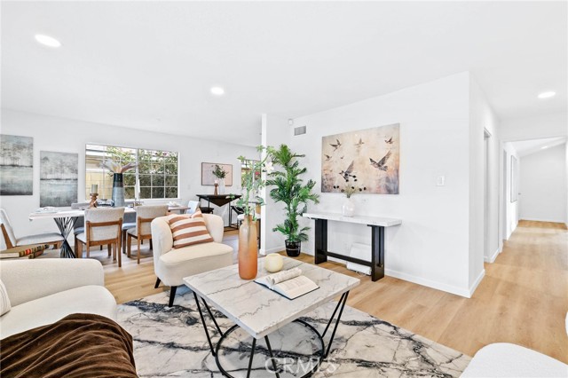 MLS #WS25252748 image #9