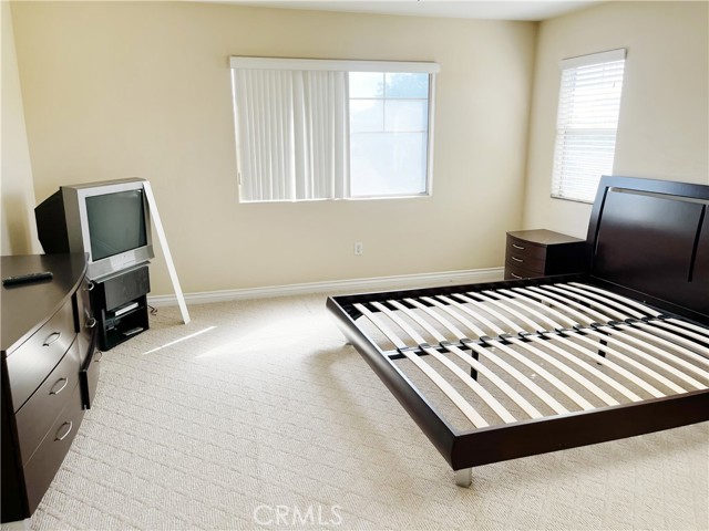 MLS #WS25253271 image #7