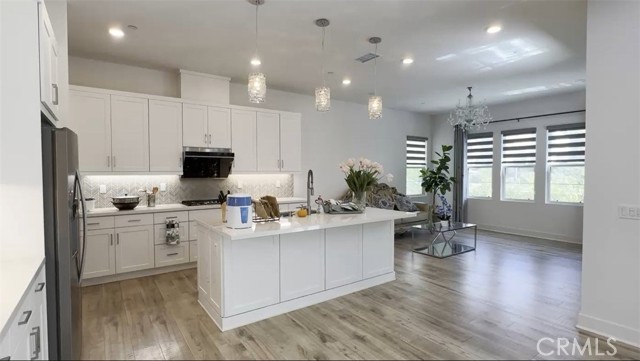 MLS #WS25253316 image #4