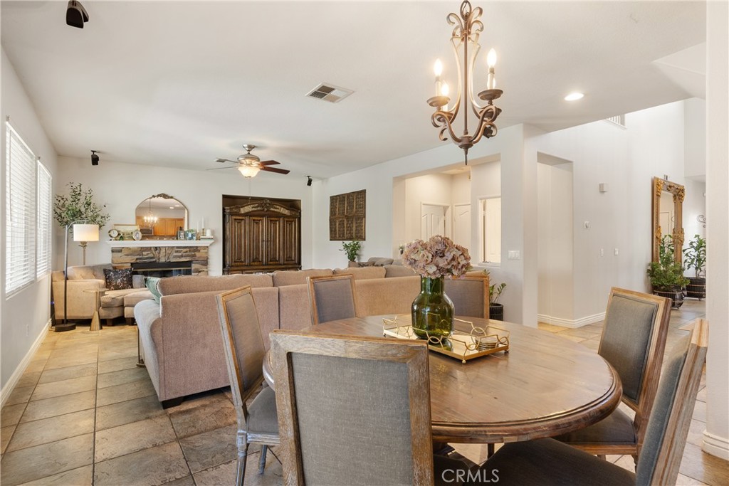 MLS #WS25253365 image #18