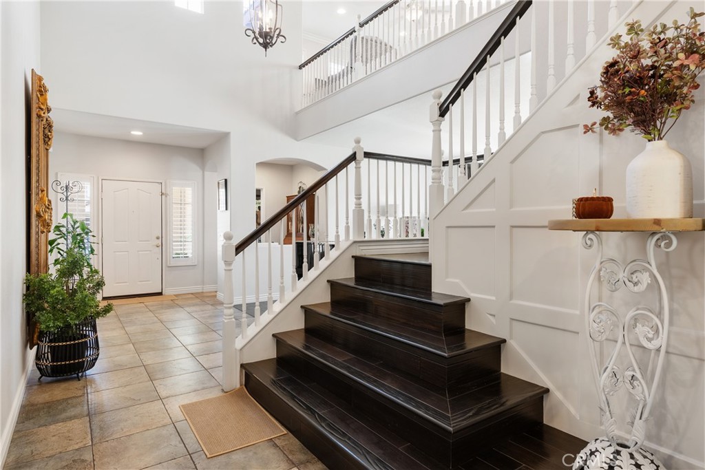 MLS #WS25253365 image #2