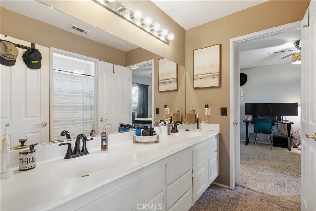 MLS #WS25253365 image #23