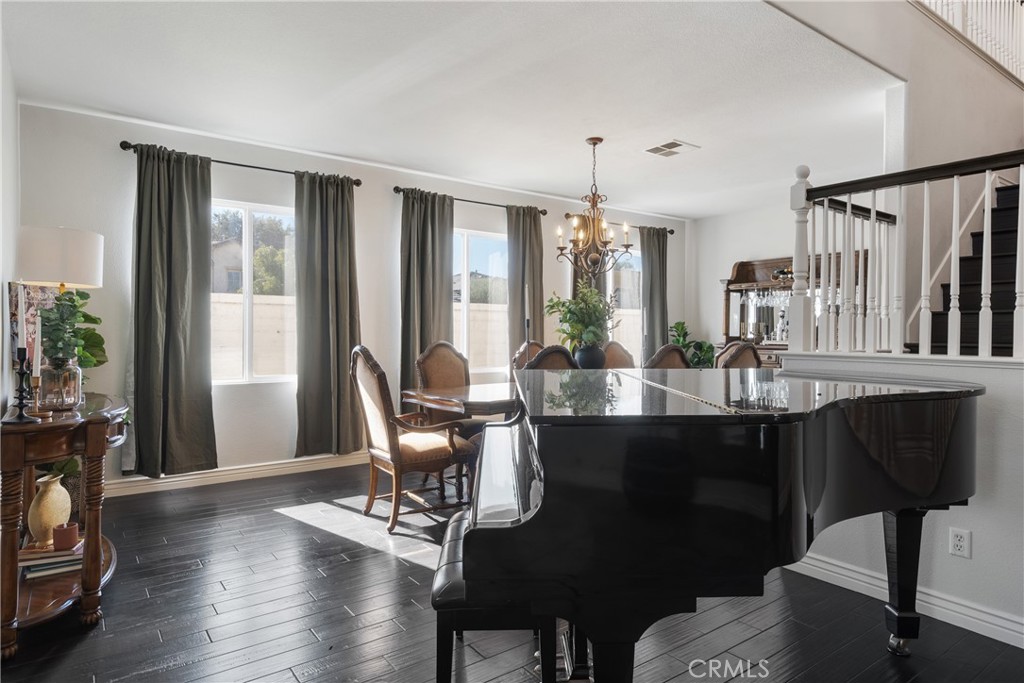 MLS #WS25253365 image #4