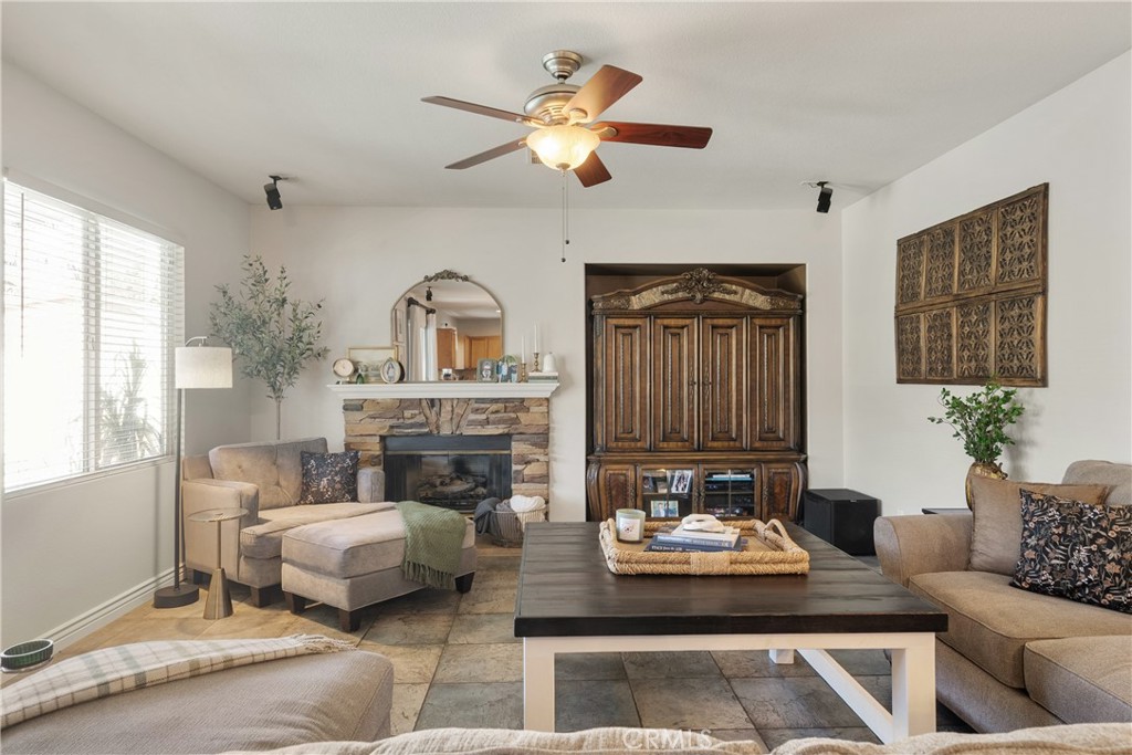 MLS #WS25253365 image #6