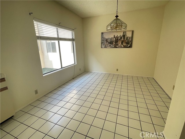 MLS #WS25253641 image #5