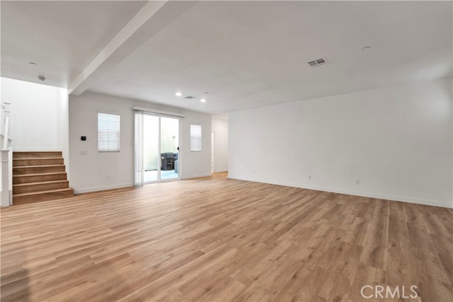 MLS #WS25253830 image #6