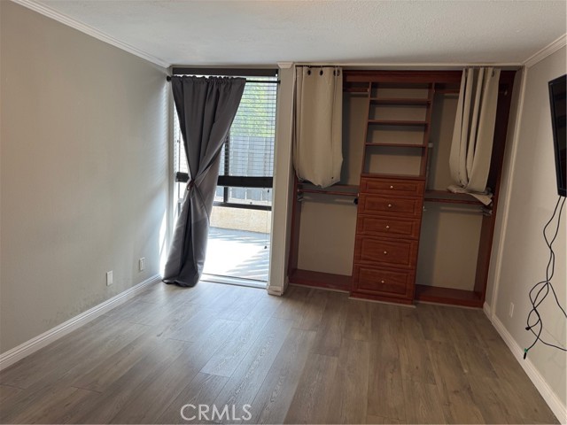 MLS #WS25253862 image #5