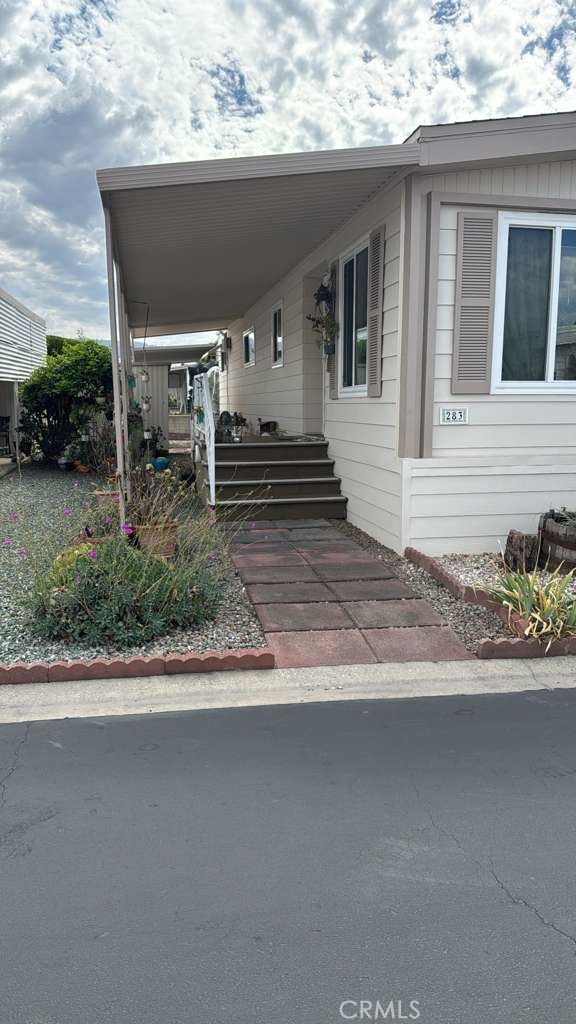 MLS #WS25253891 image #1