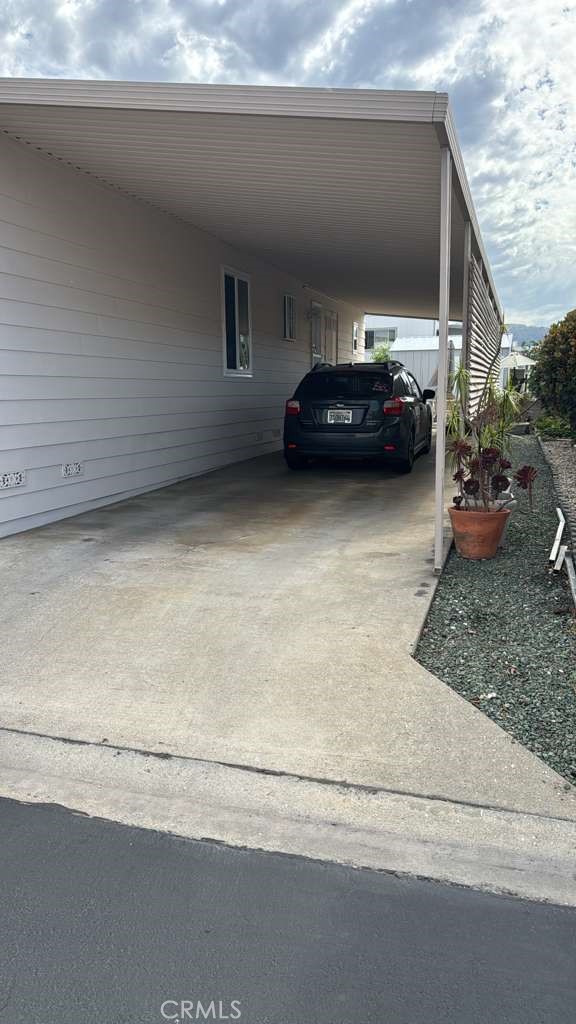 MLS #WS25253891 image #2