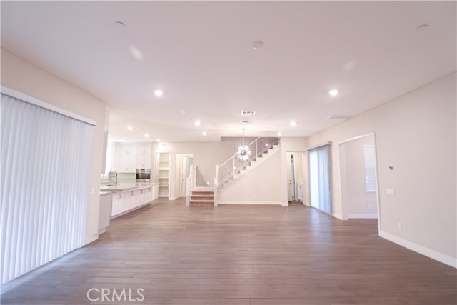 MLS #WS25253954 image #2