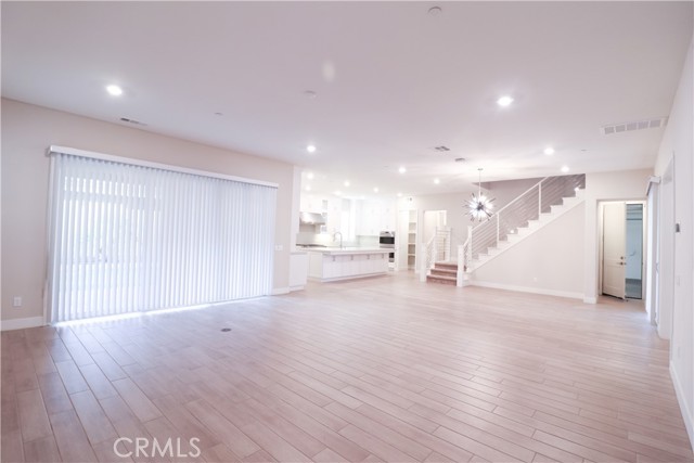 MLS #WS25253954 image #3