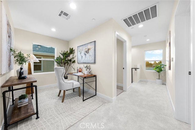 MLS #WS25254159 image #25