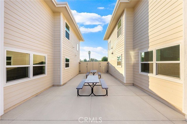 MLS #WS25254159 image #48