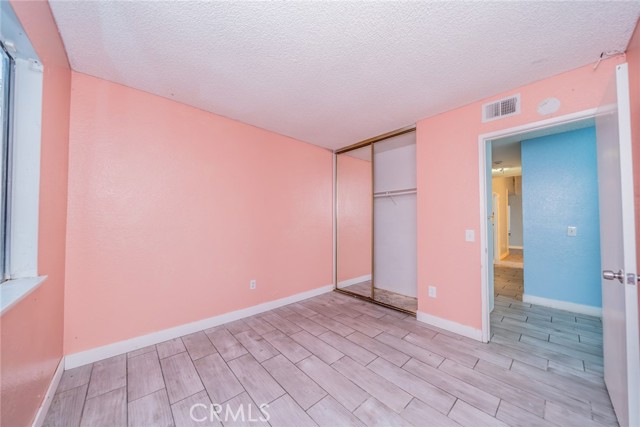 MLS #WS25254390 image #12