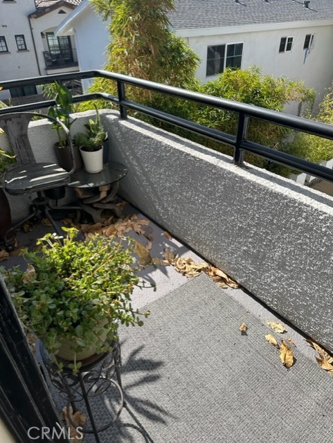 MLS #WS25254427 image #0