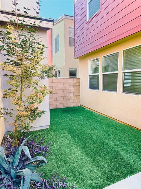 MLS #WS25254850 image #17