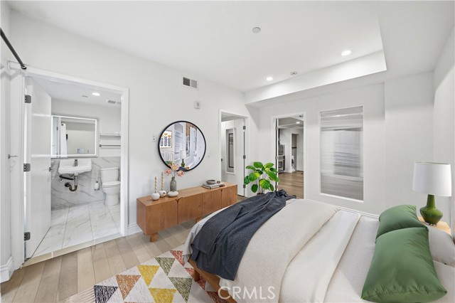 MLS #WS25254936 image #0