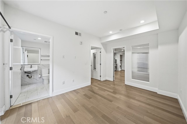 MLS #WS25254936 image #10