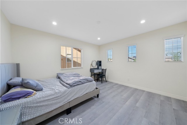 MLS #WS25254944 image #24